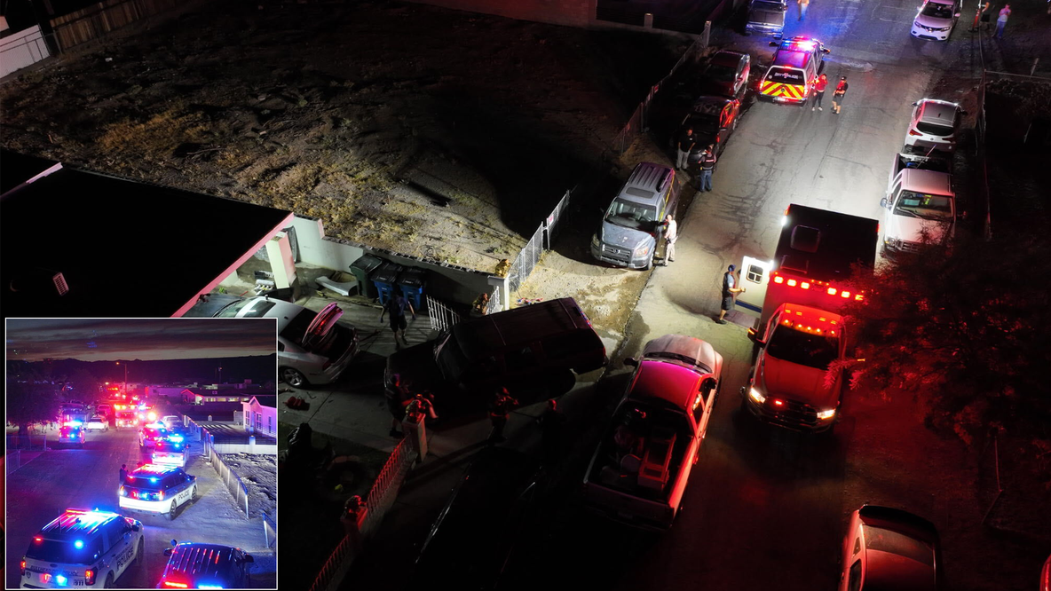 'Old West shootout' leaves 1 dead, 2 airlifted to trauma center as Arizona cops hunt for 3 suspects: police