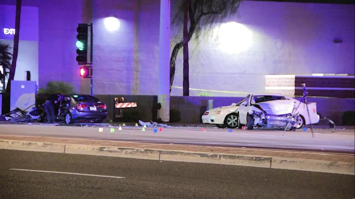 Teen girl in critical condition following multi-car crash: Phoenix Fire