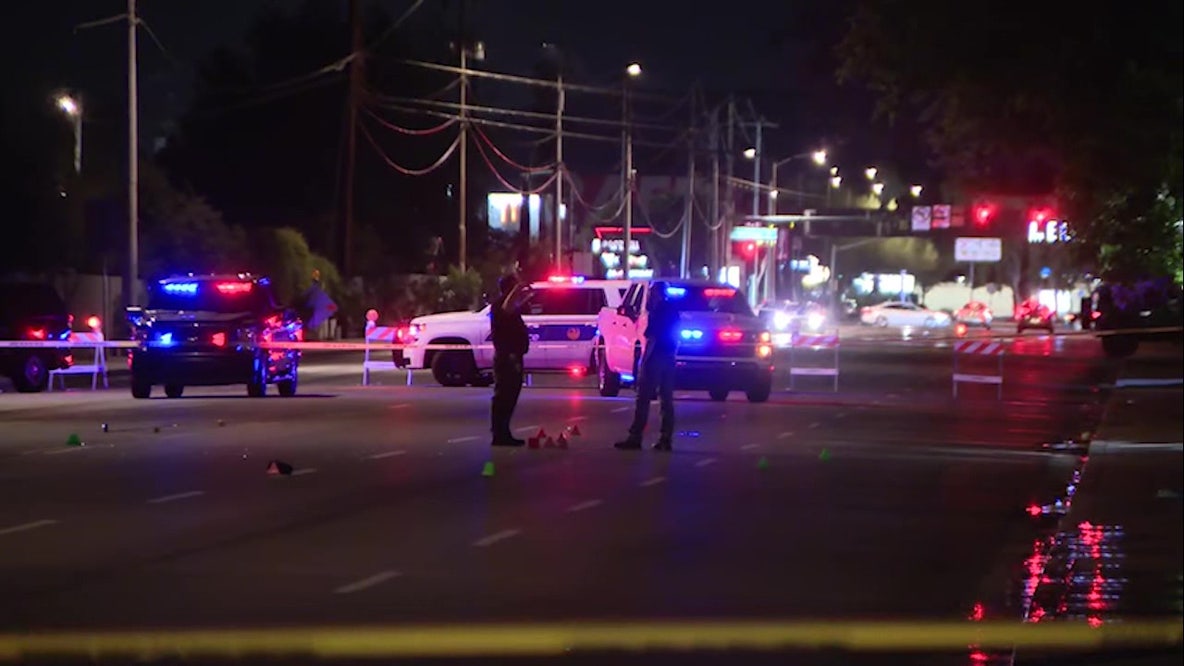 Pedestrian killed in overnight Phoenix crash: PD