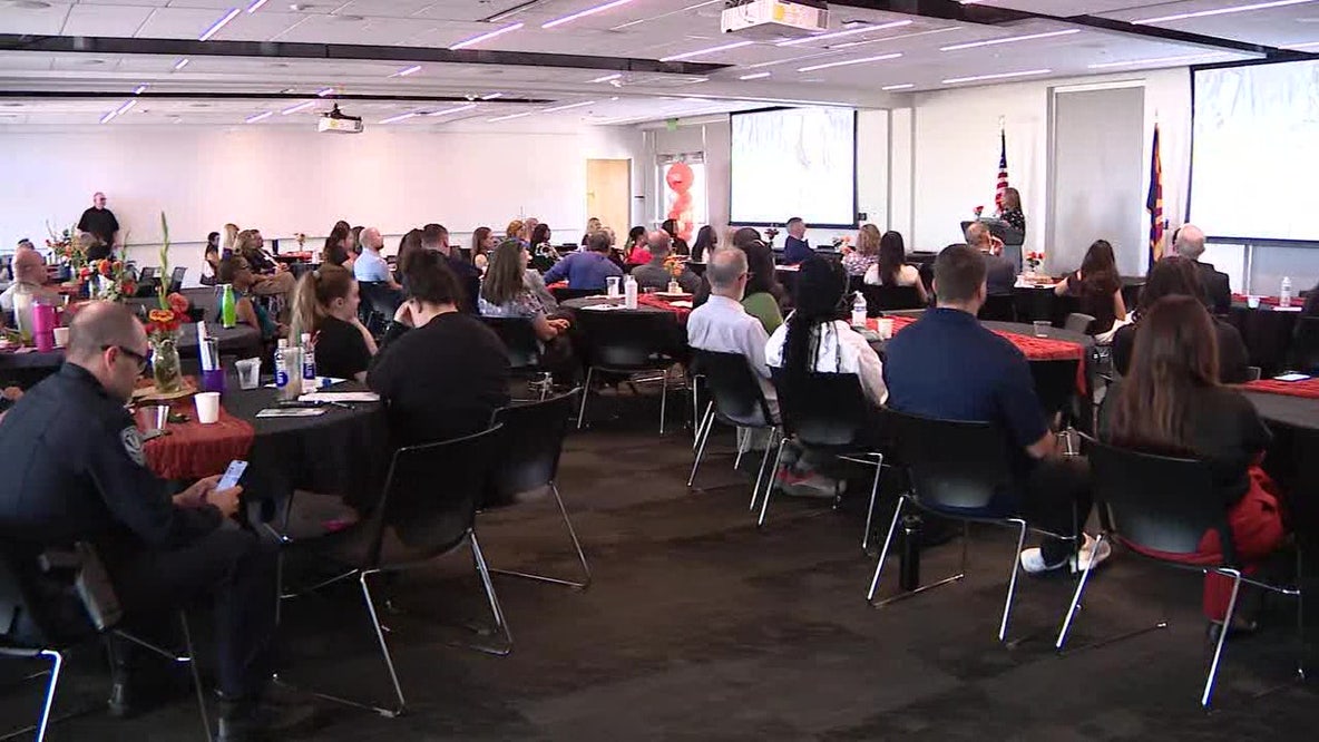 Teen violence: Phoenix area leaders, families meet to combat problem