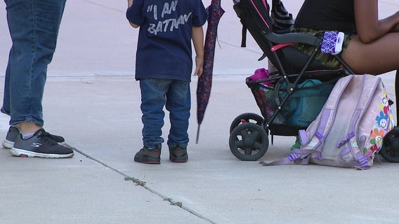 Hundreds of Phoenix families stuck on shelter waitlists amid lingering summer heat