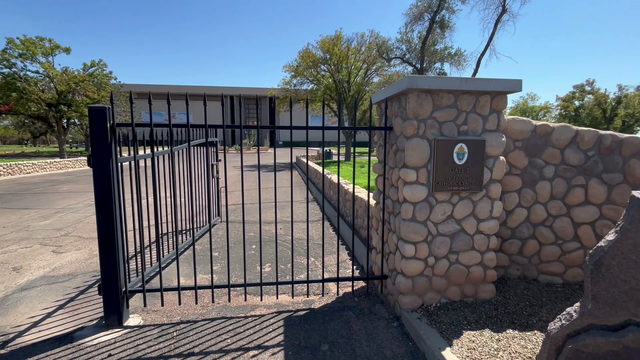 Phoenix Police search for suspects in church and cemetery metal thefts