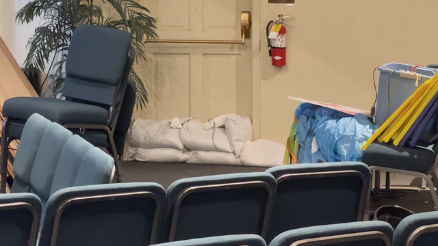 Storm floods Salvation Song Ministries church in Phoenix during food distribution