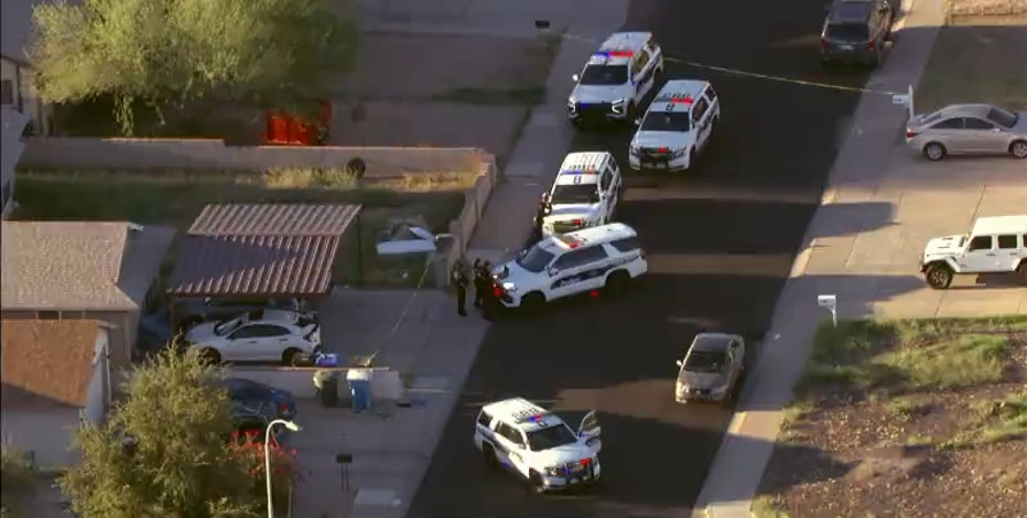 Phoenix shooting leaves 1 dead, sends another to the hospital: PD