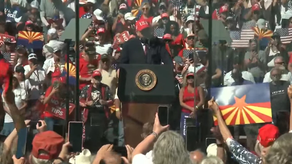 President Trump headlines Bullhead City rally to campaign for Arizona Republicans