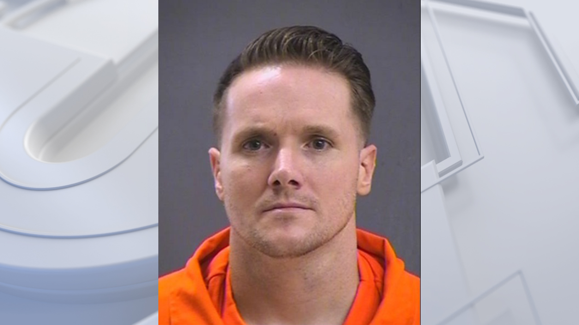 Mesa man sentenced to 15 years in prison after stabbing girlfriend 22 times