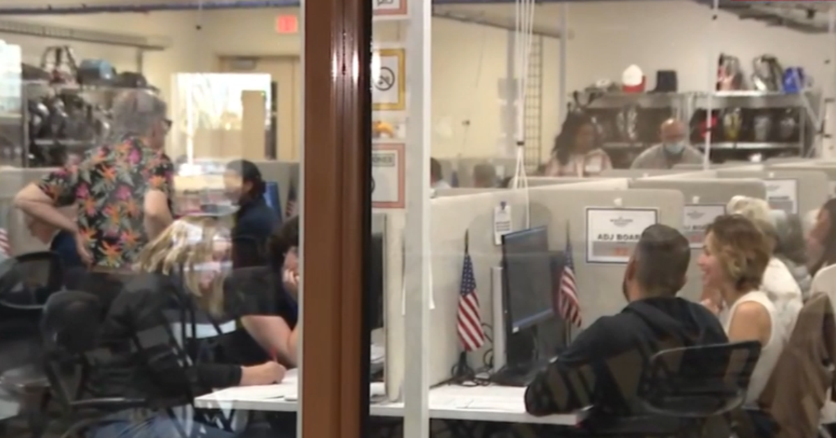 How Maricopa County is training thousands of poll workers for the election
