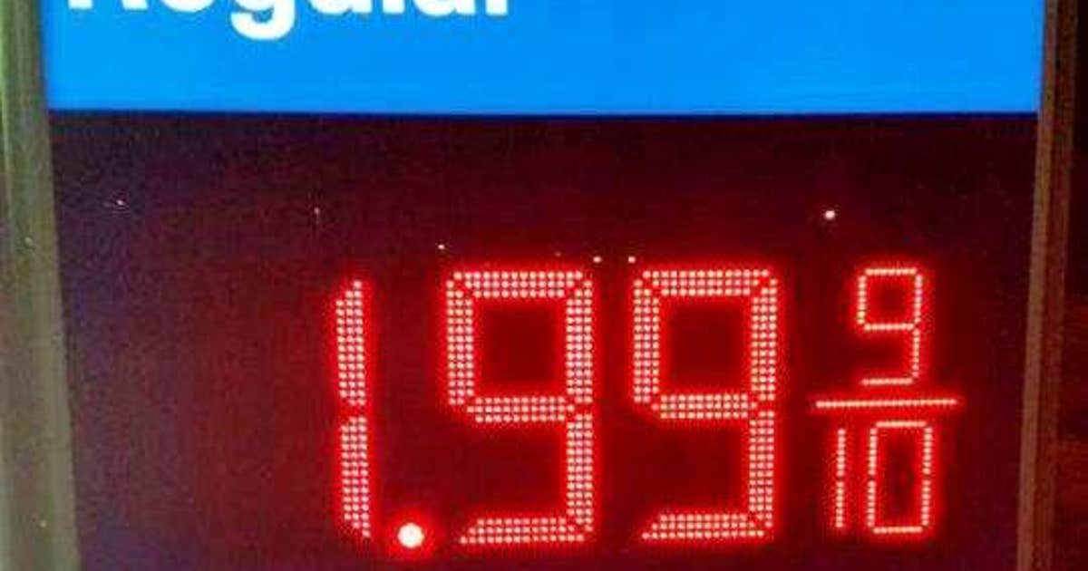 Labor Day gas prices drop to lowest in over 10 years | FOX 13 Tampa Bay
