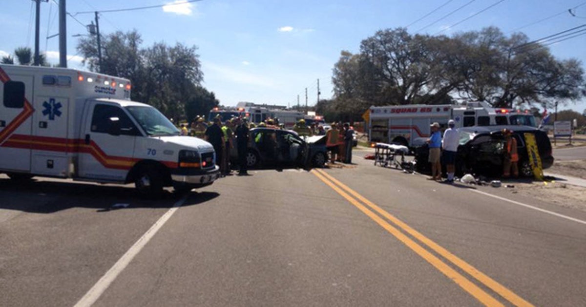 Crash closes Alt. US 19 lanes | FOX 13 Tampa Bay
