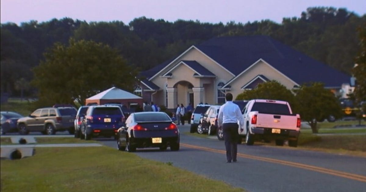 Police: Florida toddler dies after being left in hot car | FOX 13 Tampa Bay