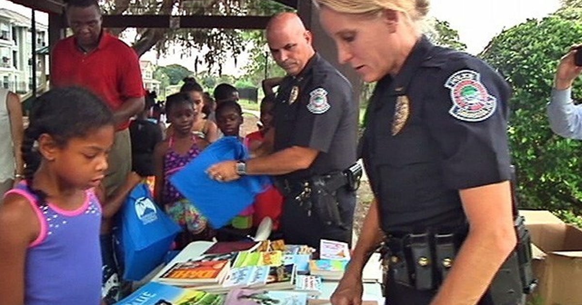 Sarasota kids get 'booked' | FOX 13 Tampa Bay