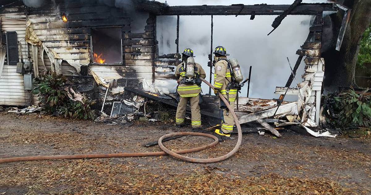 Man, dog found dead after Auburndale house fire | FOX 13 Tampa Bay