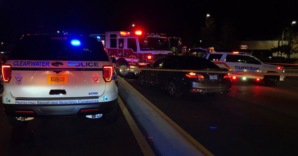 Pedestrian injured in Clearwater car crash | FOX 13 Tampa Bay