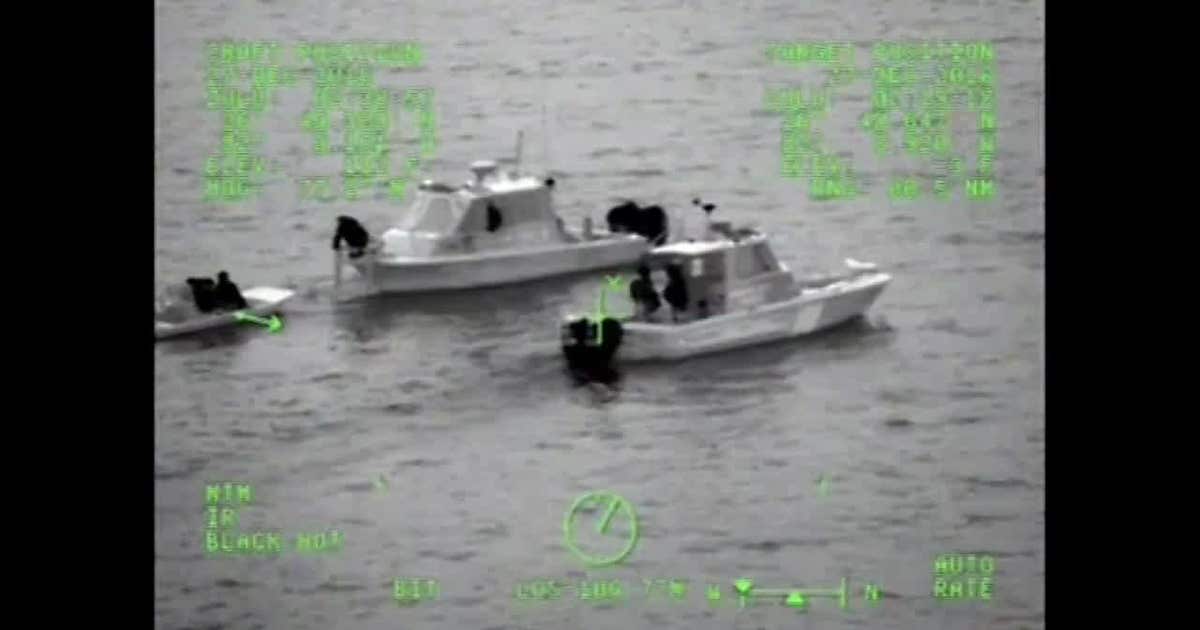 Coast Guard swimmer rescues family off Florida coast | FOX 13 Tampa Bay
