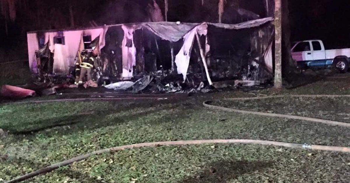 2 people, 1 dog killed in mobile home fire | FOX 13 Tampa Bay