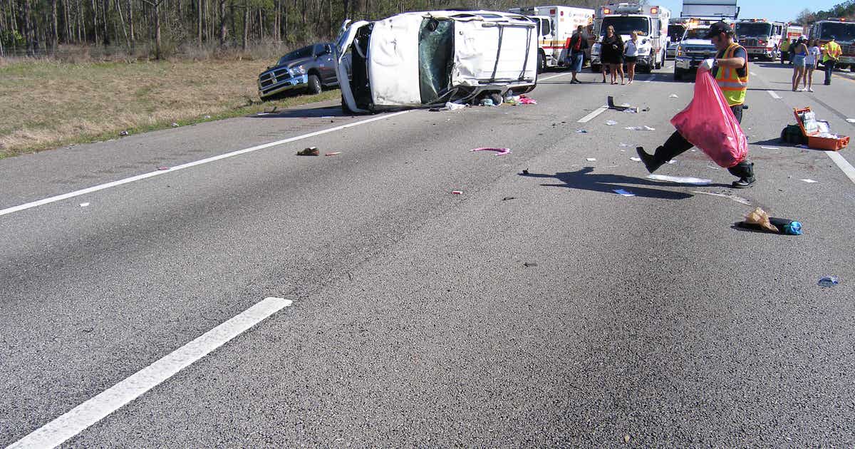 7 people ejected after SUV loses control | FOX 13 Tampa Bay