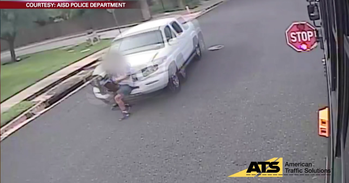 Reckless drivers hit students at bus stops | FOX 13 Tampa Bay