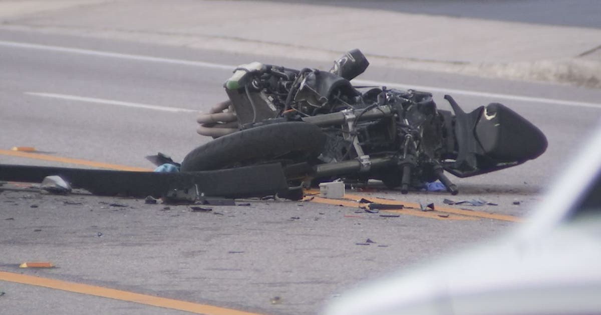 1 dead after 2 motorcycles, van crash on Florida Ave. | FOX 13 Tampa Bay