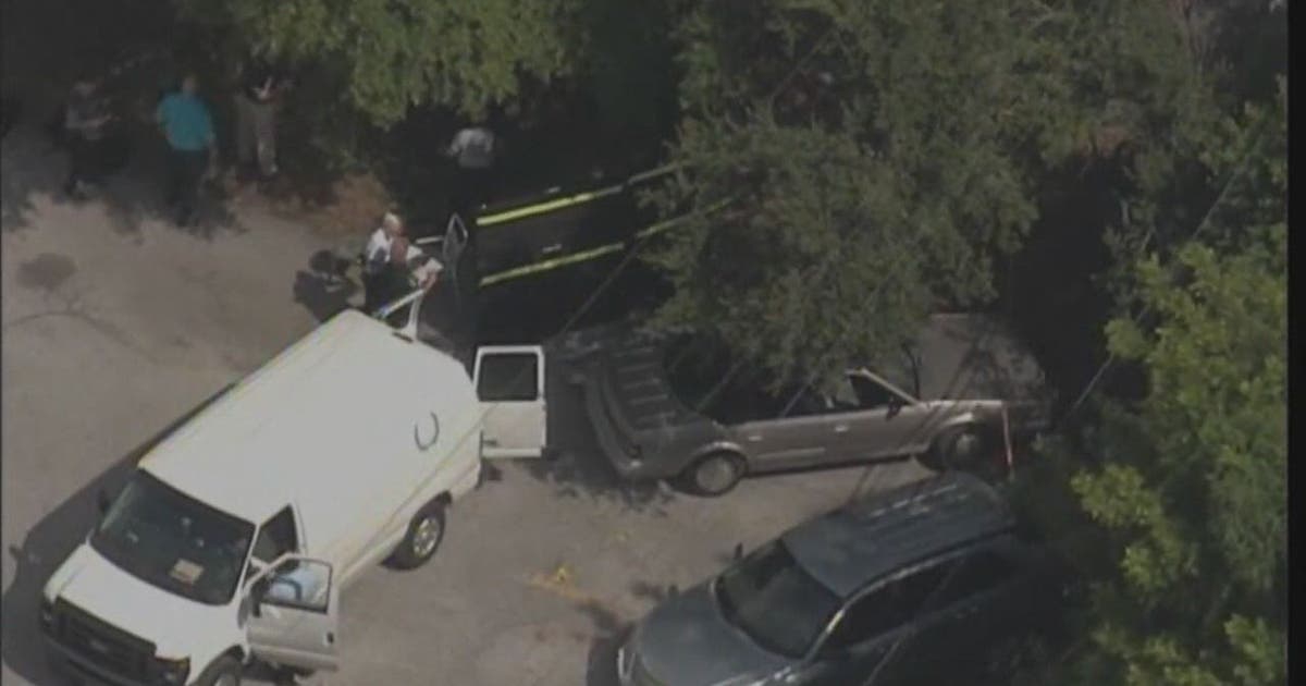 Man found dead in car near Sarasota Airport | FOX 13 Tampa Bay