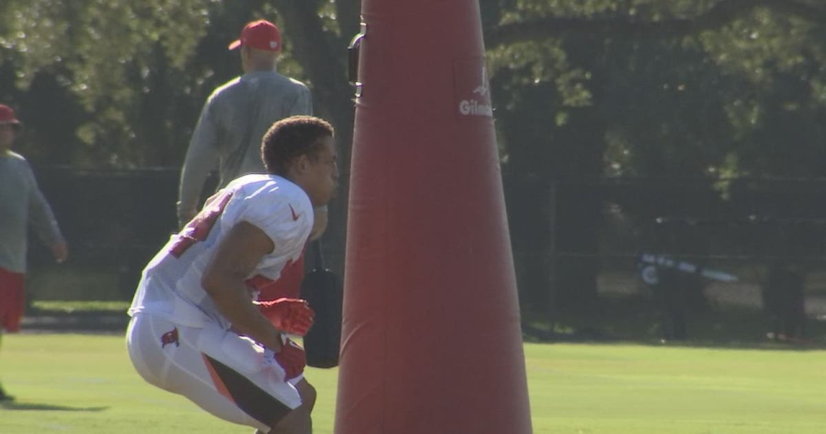 Reggie Rusk At 34, Bucs cornerback performs like younger players | FOX 13 Tampa Bay