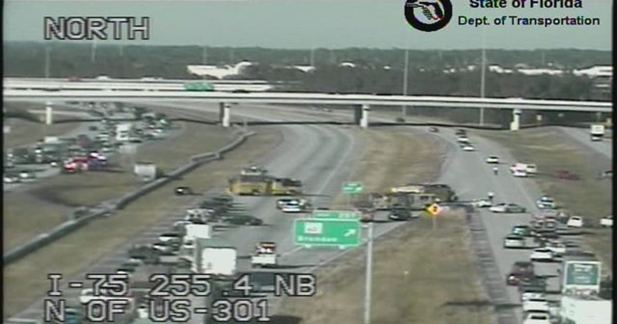 Crash closes I-75 lanes in Brandon | FOX 13 Tampa Bay