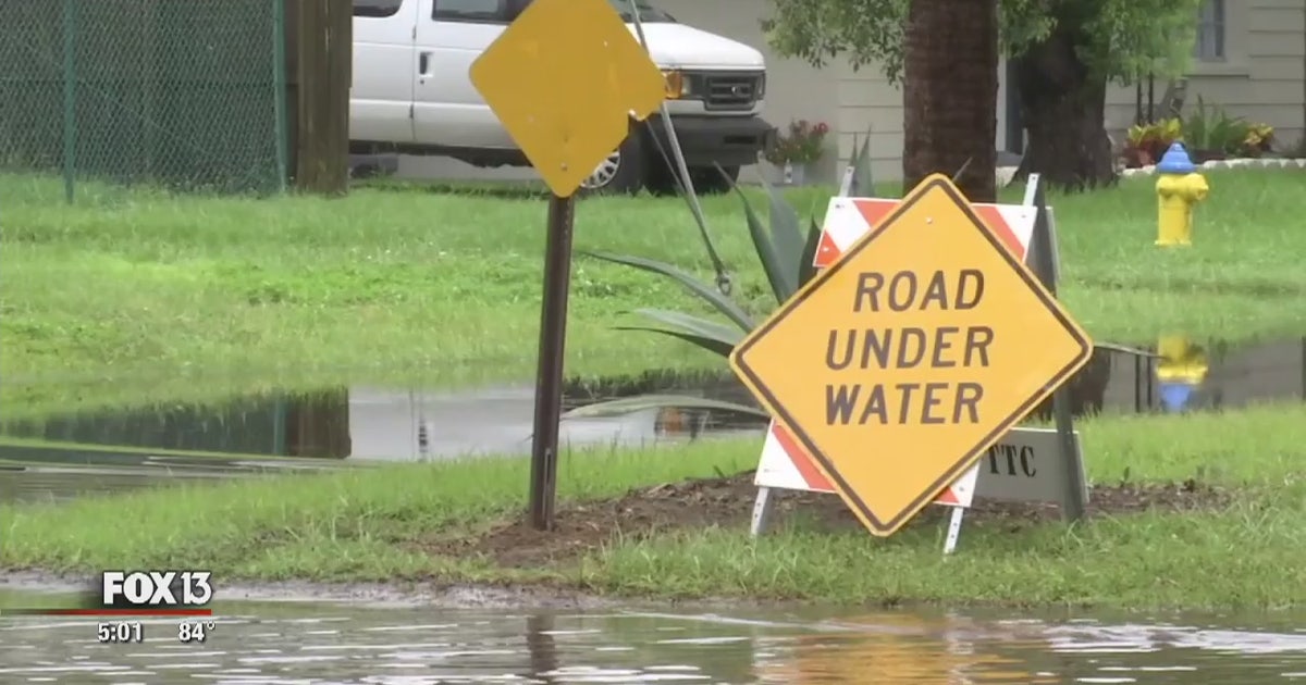 Heavy rains flood Bay Area neighborhoods | FOX 13 Tampa Bay