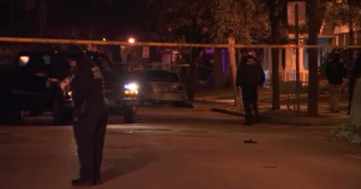 Homicide investigation underway in East Tampa | FOX 13 Tampa Bay