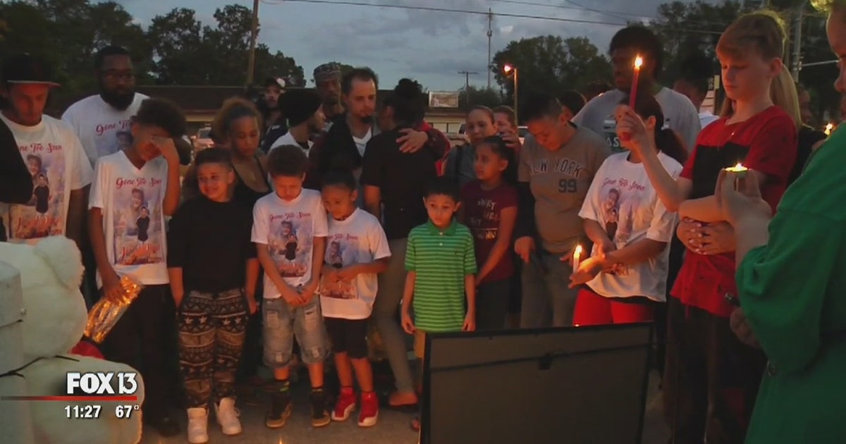 Mourners line Tampa roadway where teen was hit and killed by undercover ...
