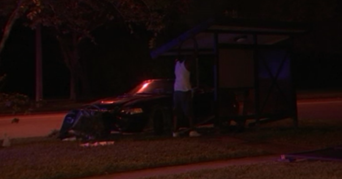 Two car crash injures pedestrian | FOX 13 Tampa Bay