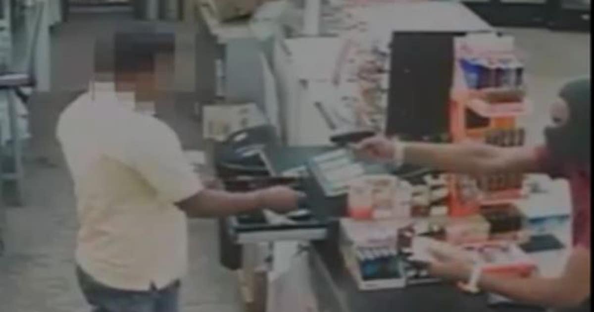 Clerk shot during robbery | FOX 13 Tampa Bay