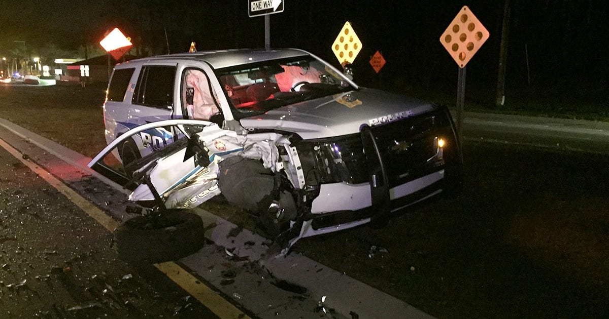 Officer injured after crash with wrong-way driver | FOX 13 Tampa Bay