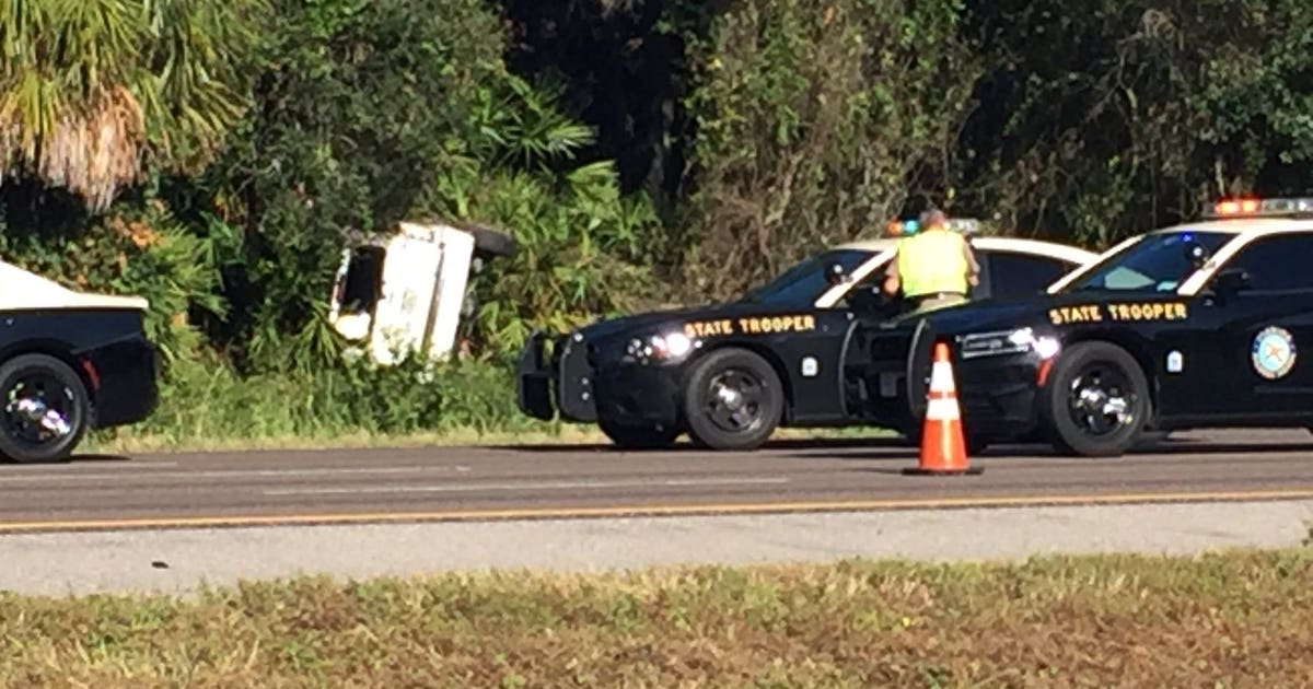 Tire blowout accident leaves 1 dead, 6 children injured | FOX 13 Tampa Bay