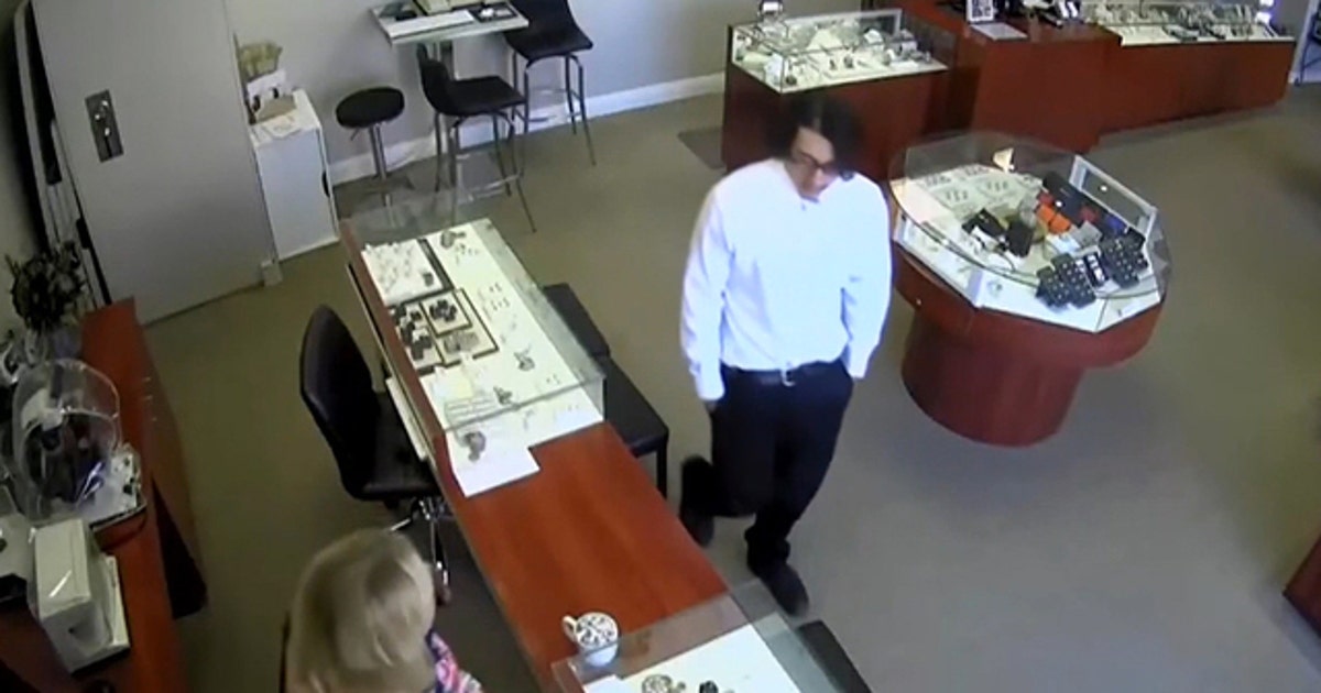 Police say man walked out of jewelry store with 1.82 carat diamond ...
