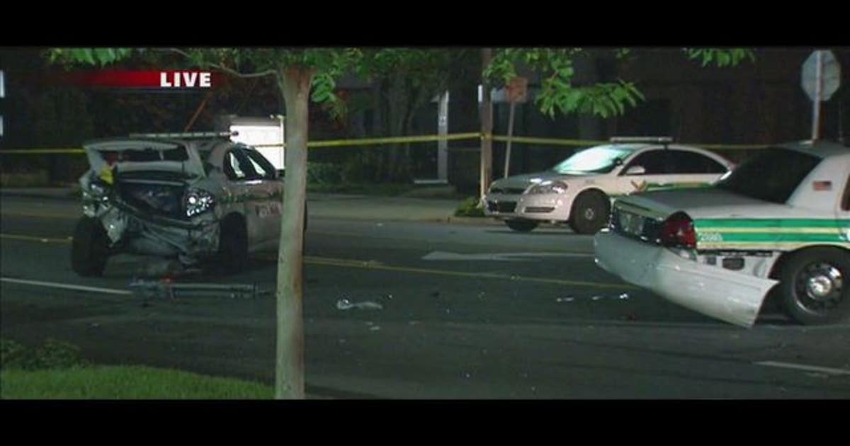 Two officers injured in crash | FOX 13 Tampa Bay