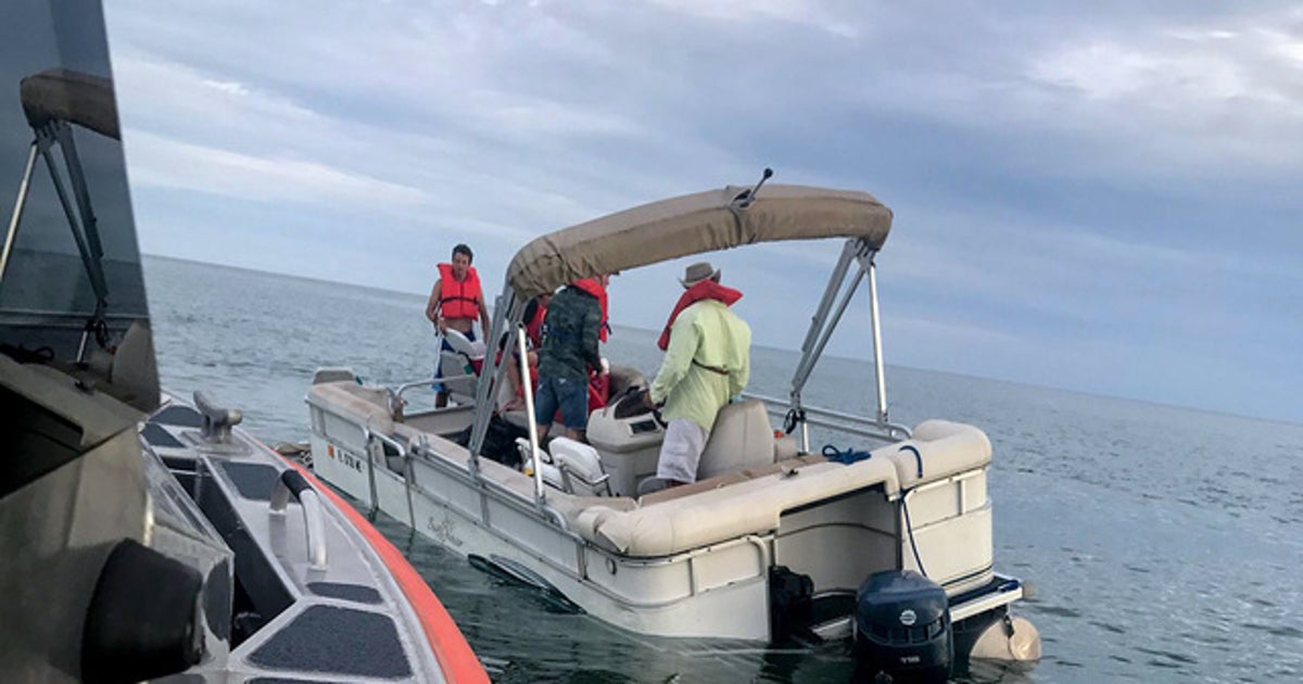 6 boaters rescued off Sarasota | FOX 13 Tampa Bay