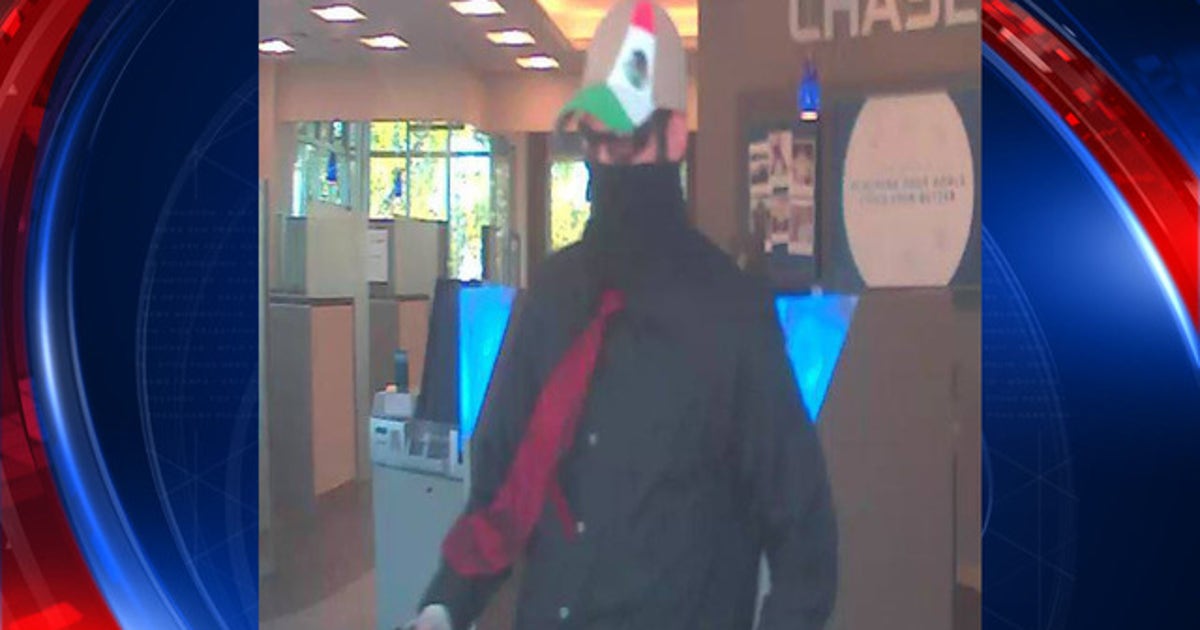 St. Pete police search for red tie-wearing bank robbery suspect | FOX ...