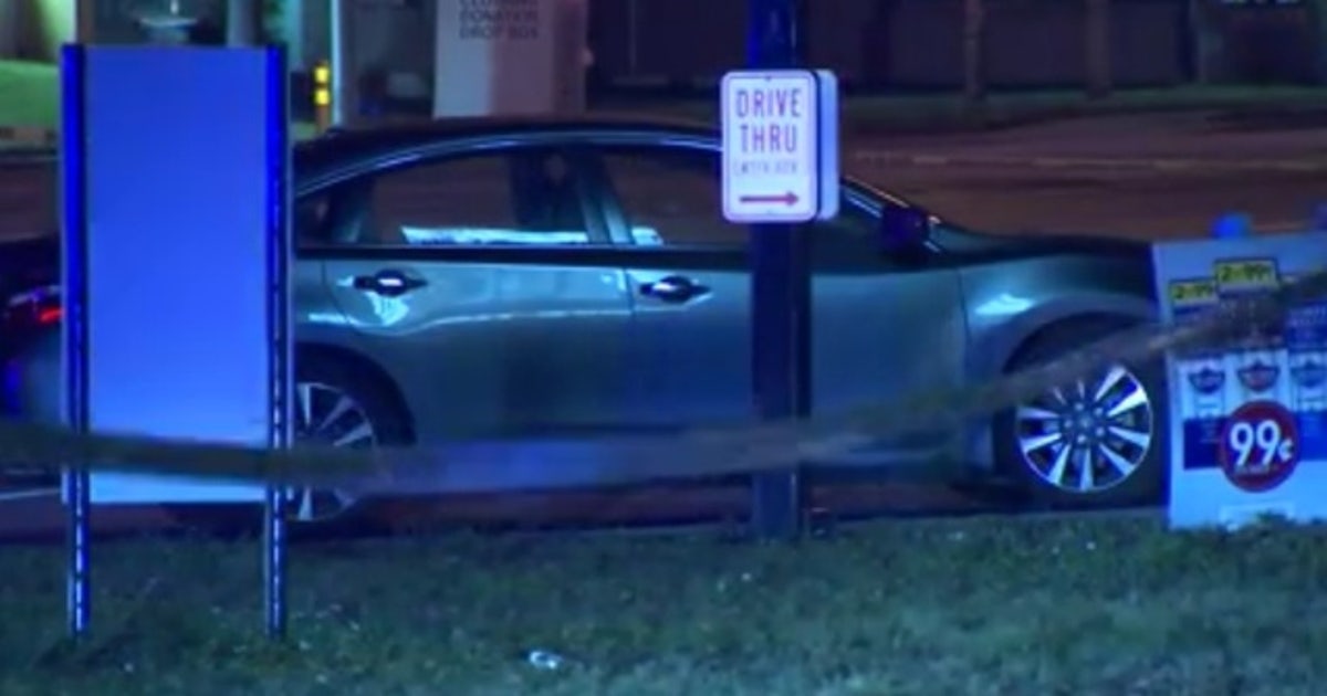 Pedestrian killed in St. Petersburg crash | FOX 13 Tampa Bay