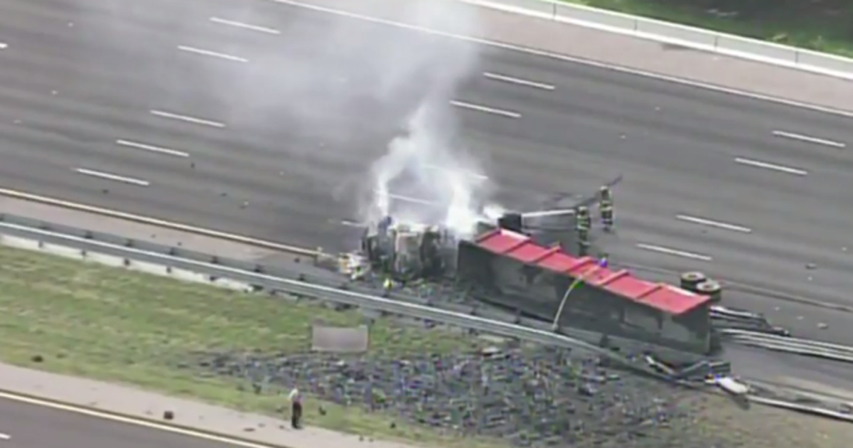 I-75 lanes reopen after fiery crash | FOX 13 Tampa Bay