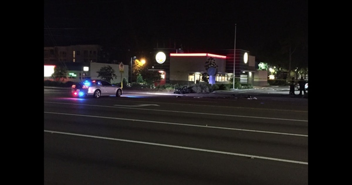 Motorcyclist dies after crash outside mall | FOX 13 Tampa Bay