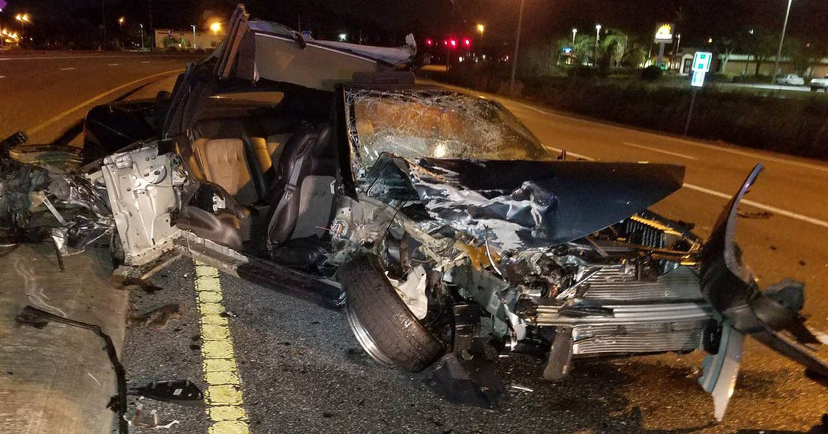 Wrong-way crash injures two drivers in Pasco County | FOX 13 Tampa Bay