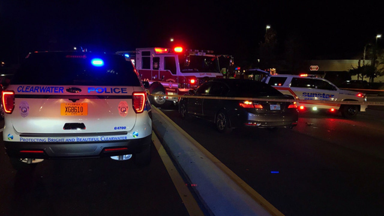 Pedestrian injured in Clearwater car crash