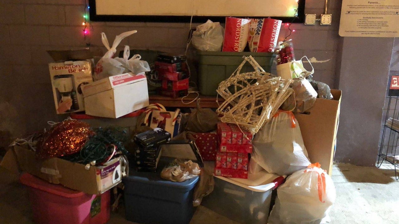 'Light the Heights' Donate Christmas lights to Seminole Heights