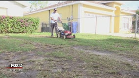 Alabama man travels the country, mowing lawns for free