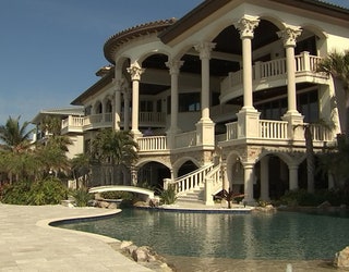New owner of Ryan Howard's former home gives first look inside