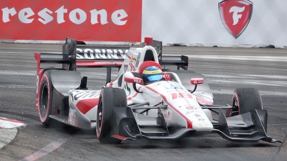 Crews begin building track for annual Firestone Grand Prix in St. Pete