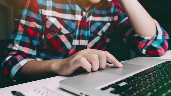 Manatee County school officials vote to push back first day of school to August 17