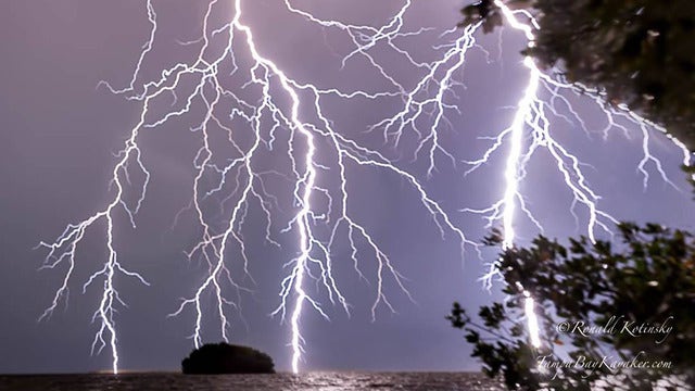 Lightning bolts in Oklahoma & France deemed world's longest