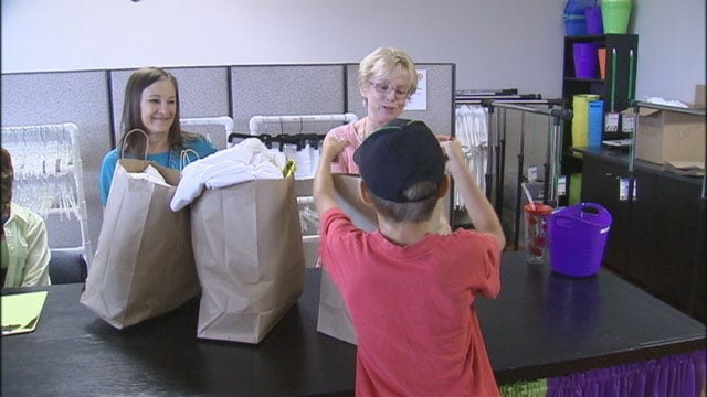 Hometown Heroes: 'Clothes to Kids' provides wardrobes for kids in need