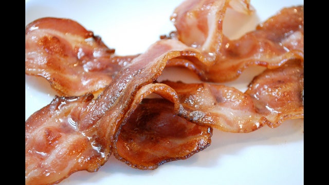 National craving for bacon pushes prices to record highs