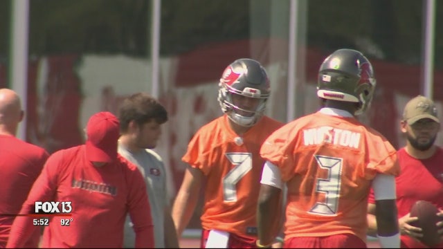 Bucs surround Winston with sage advice